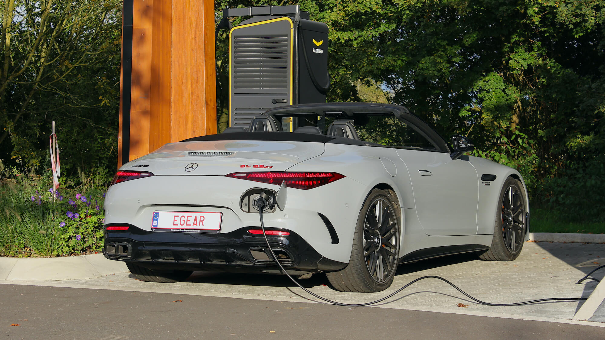 Mercedes-AMG SL 63 S E Performance plug-in hybrid supercar 2025