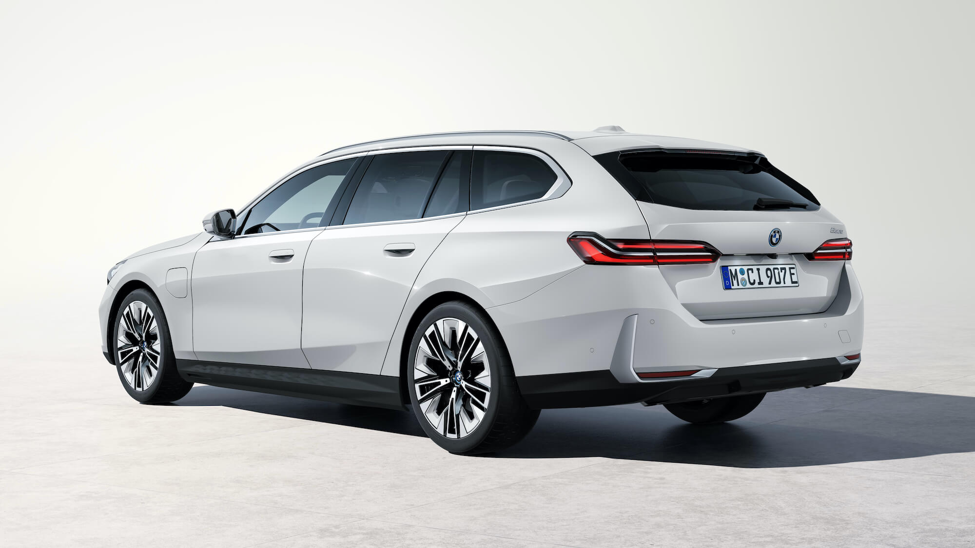 BMW 5 Touring PHEV 2