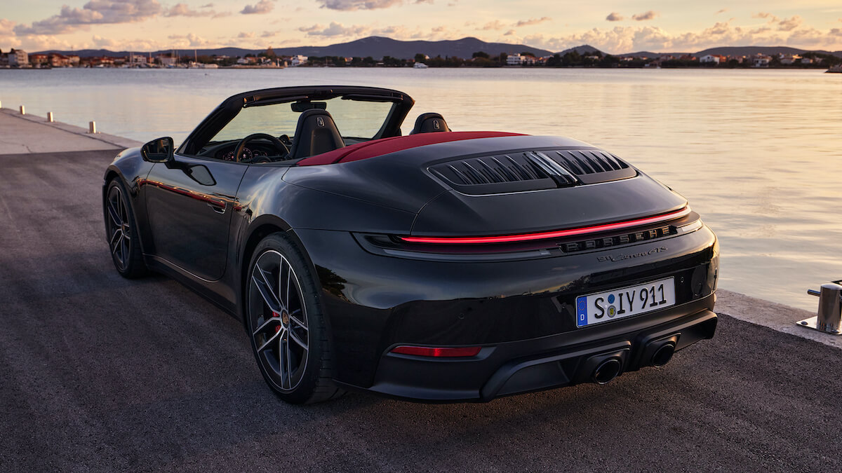 Porsche 911 Carrera GTS Cabriolet 2024