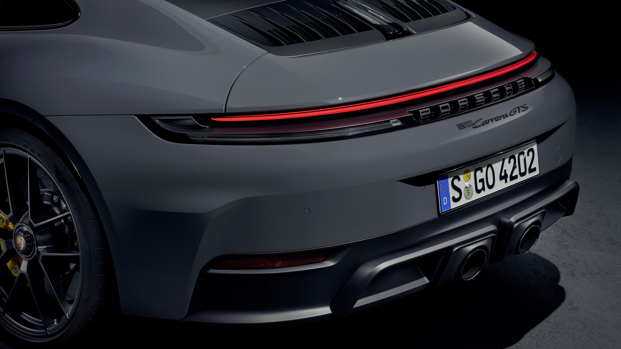 hybride Porsche 911 GTS achterkant 2024