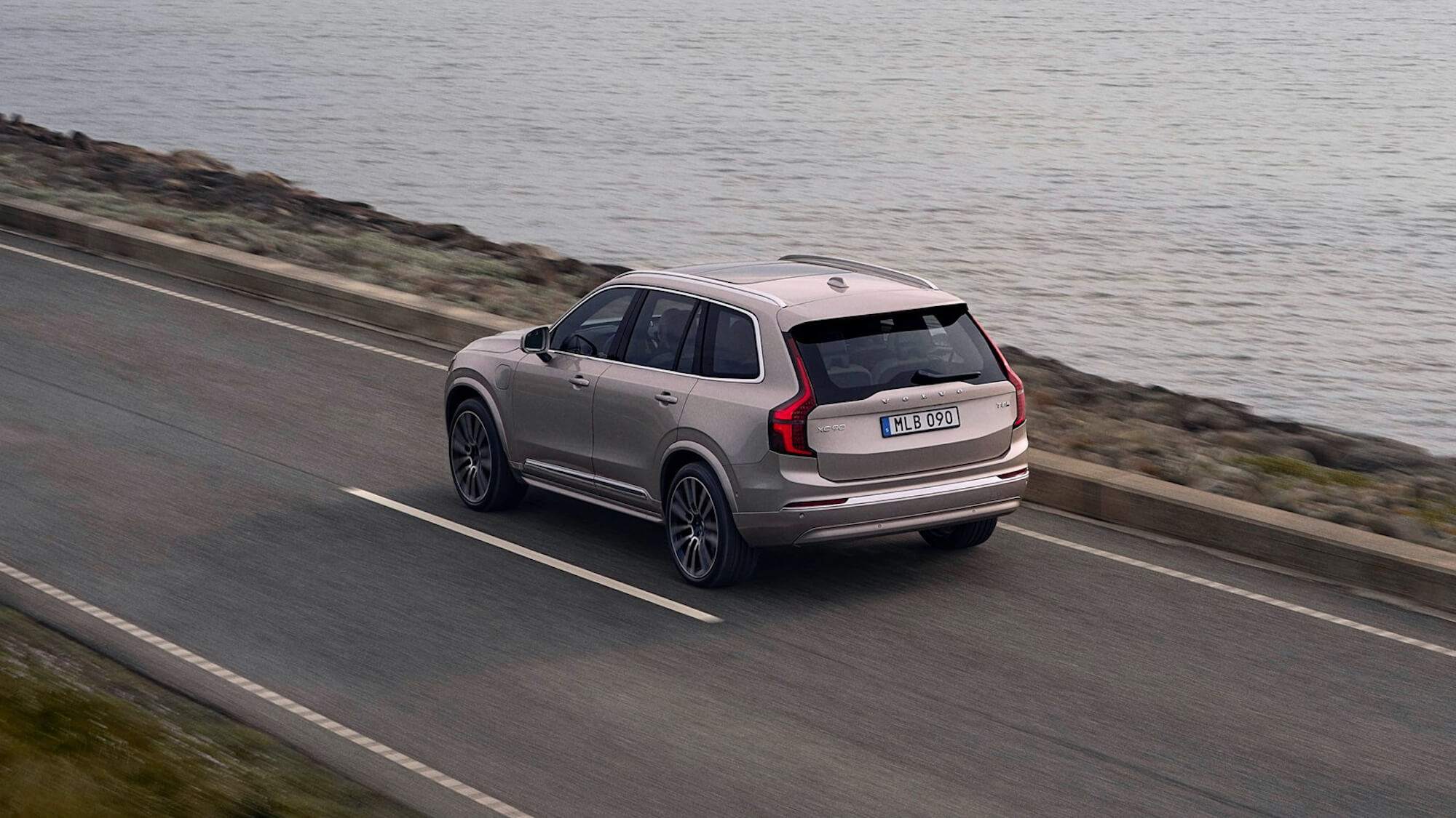 Volvo XC90 PHEV 4